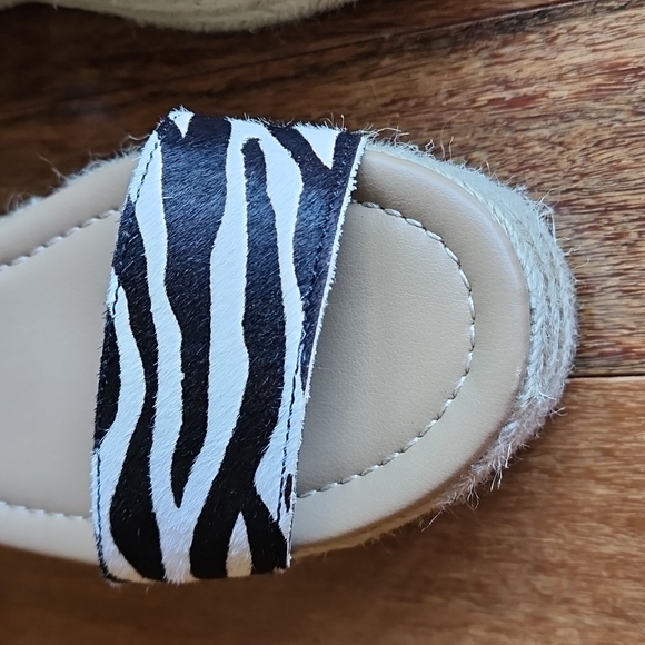 Steve Madden Fifer Zebra Animal Print Platform Espadrille Size 9 Black White - Picture 3 of 7